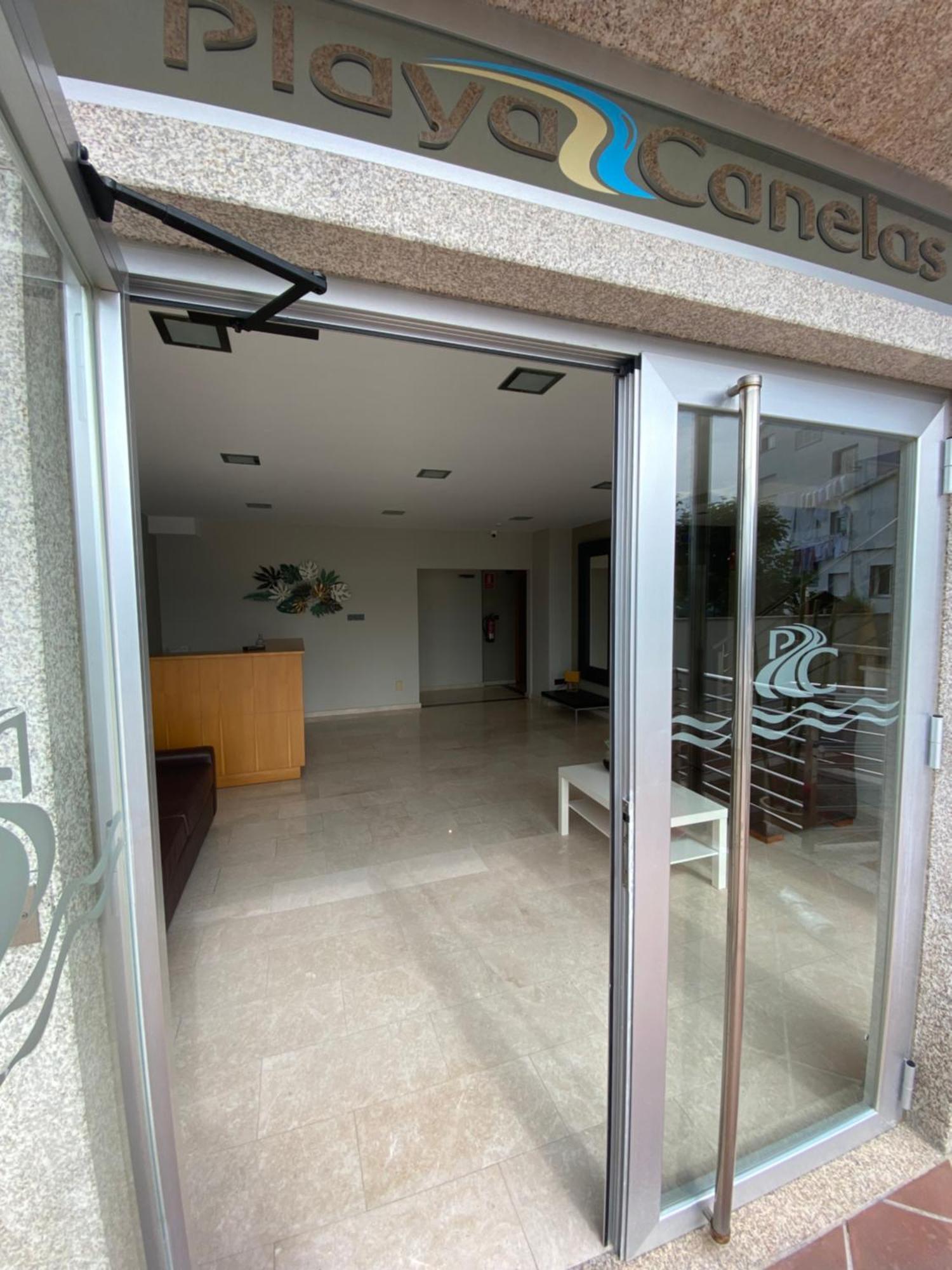 Apartamentos Playa Canelas Sanxenxo Esterno foto